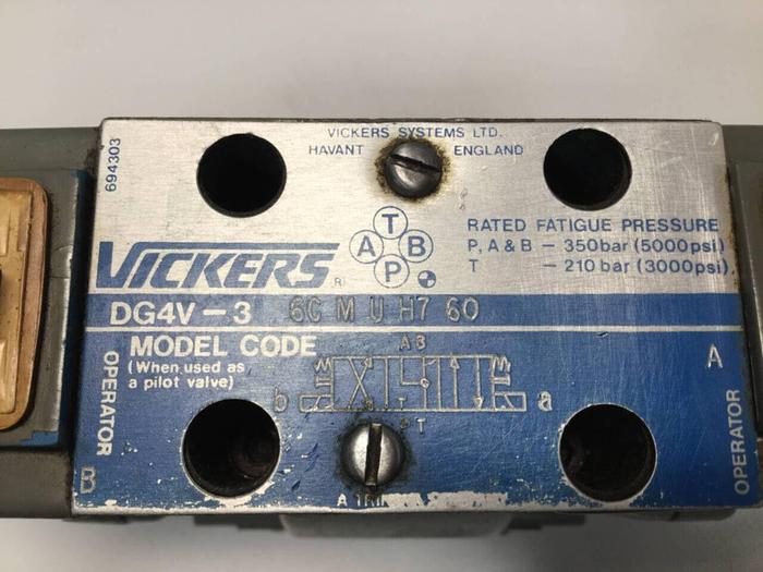 Used VICKERS Directional Control Valve DG5S52CTMUH721 #98819