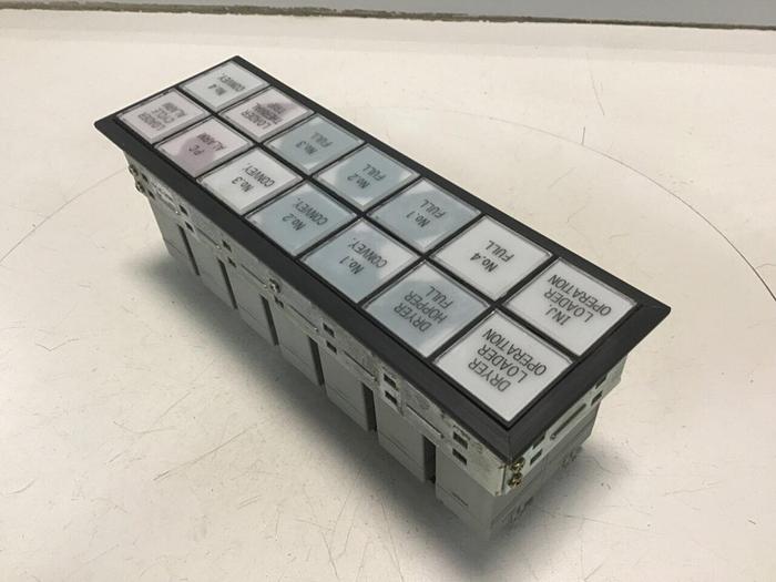 Used IDEC Light Panel SLC30N 2 ROWS #125076