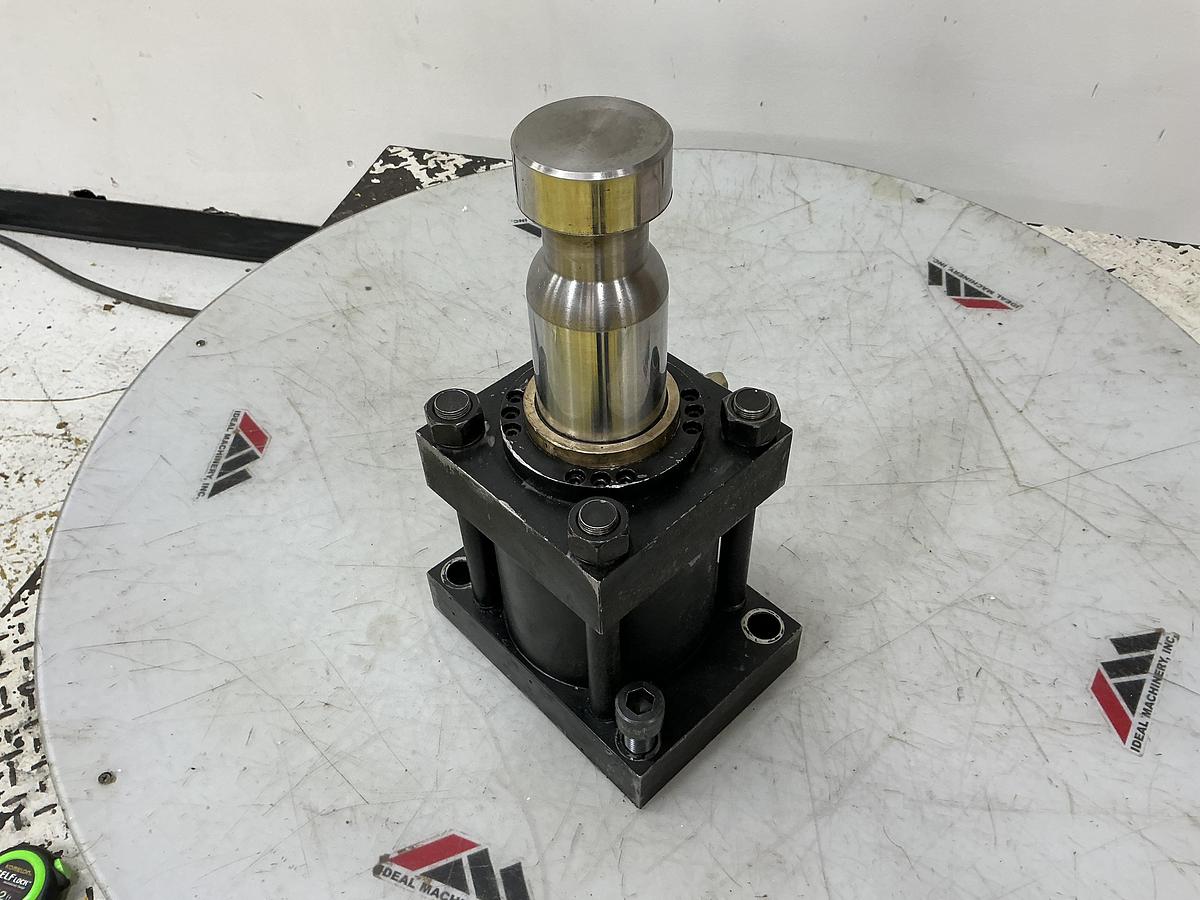 Used MILACRON MM880116