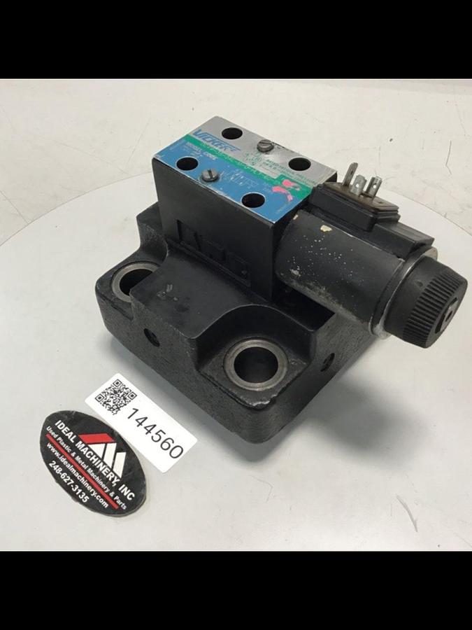 Used VICKERS Directional Valve DG4V-3S-2AL-M-U-HL7-60-EN490 Used #144560