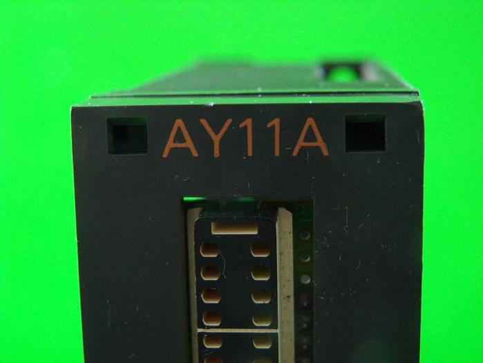 Used MITSUBISHI Output Module AY11A #8008