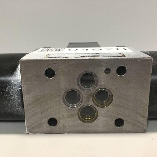 Used TOKIMEC Directional Control Valve DG4V-3-2C-M-P7-H-7-52 #94928