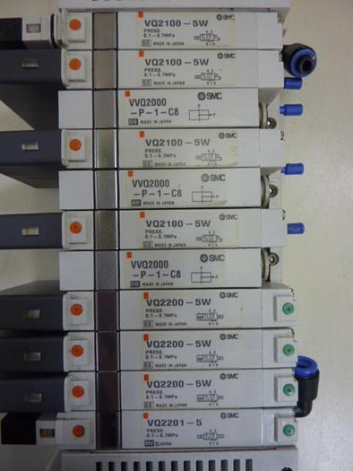 Used SMC Block w/ Valves VQ2100-5W #61345