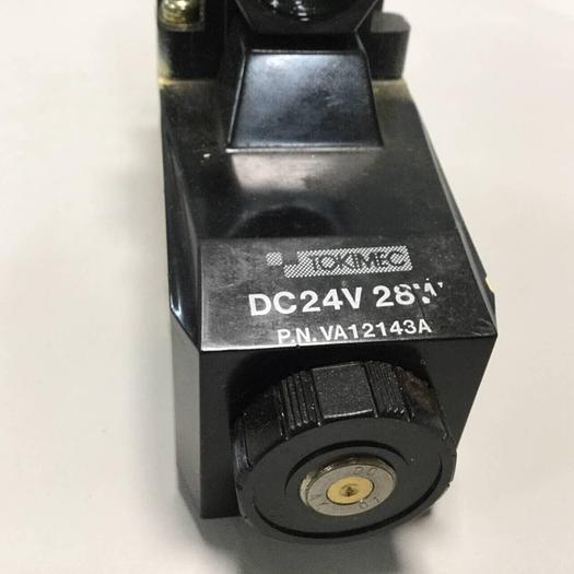 Used VICKERS Directional Control Valve DG4V32AMP7H750 #95470