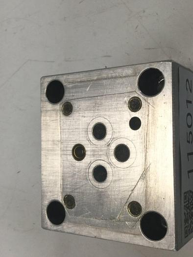 Used CINCINNATI MILACRON Manifold Block 880309 #115012