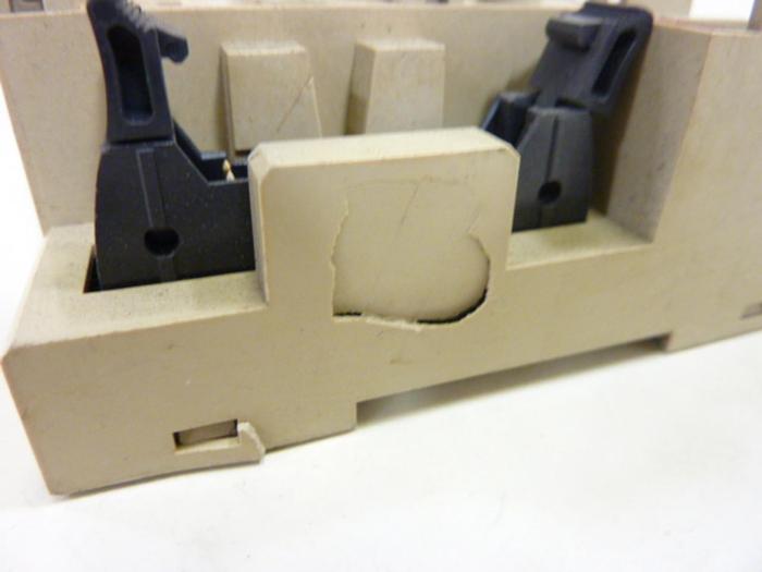 Used OMRON Relay Block Base P7TF-IS16-KU #46083
