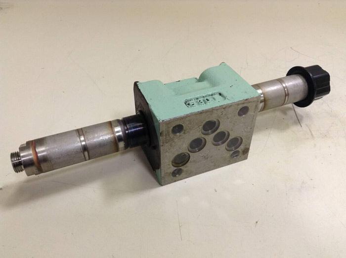 Used TOYOOKI KOGYO Solenoid Directional Valve HD3-3W-BGA-03A-WDD2S #87063