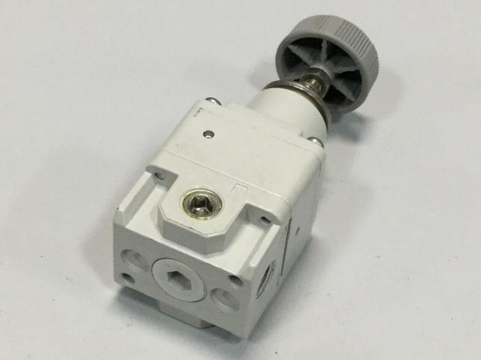 Used SMC Precision Regulator IR1010-01 #104513