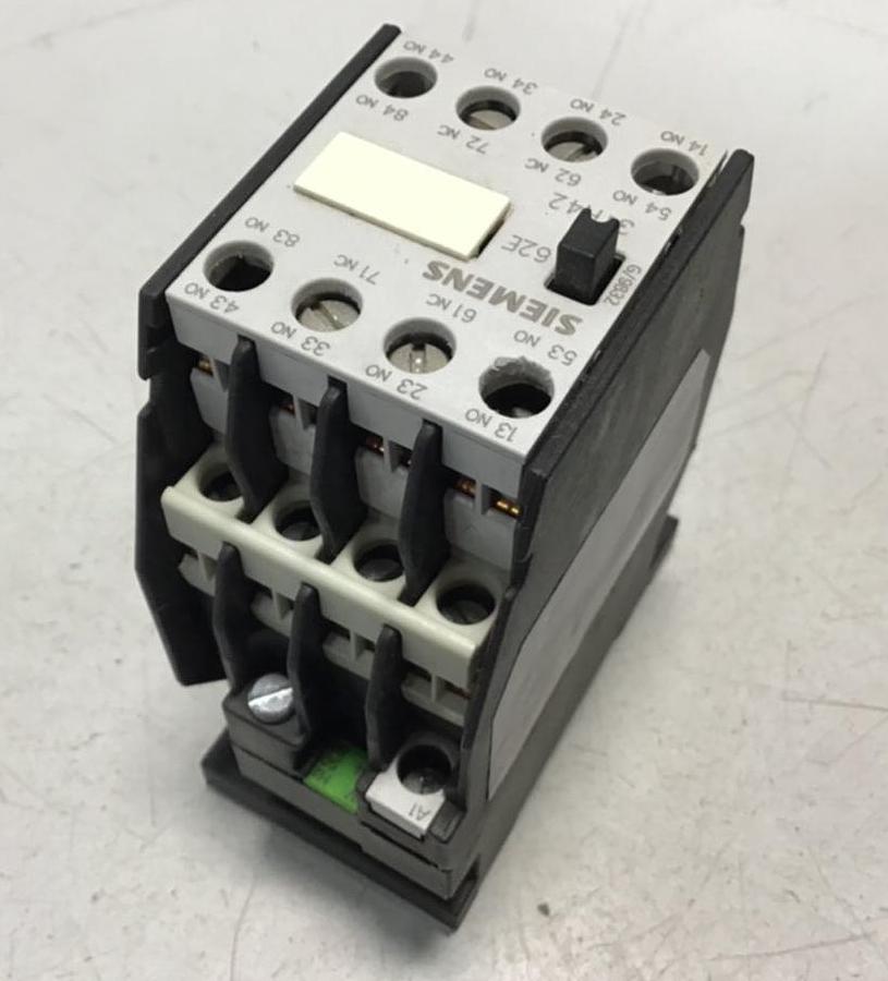 Used SIEMENS Contactor Relay 3TH4262-0A USED