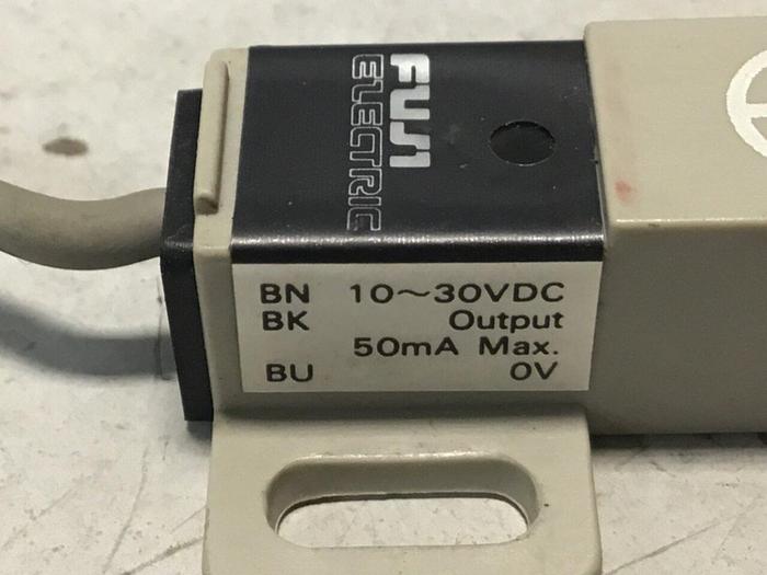 Used FUJI ELECTRIC Proximity Switch PE-B4D3 #128369