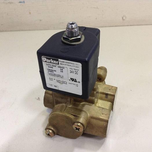 Used PARKER 3/8" Solenoid Valve 74332BN3RNJ1 #72084
