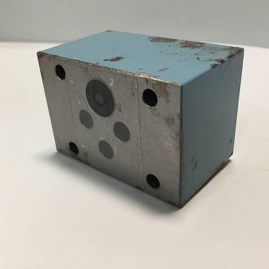 Used REXROTH Uchida Valve 4WE10JA0AG24NPS8860 #91739