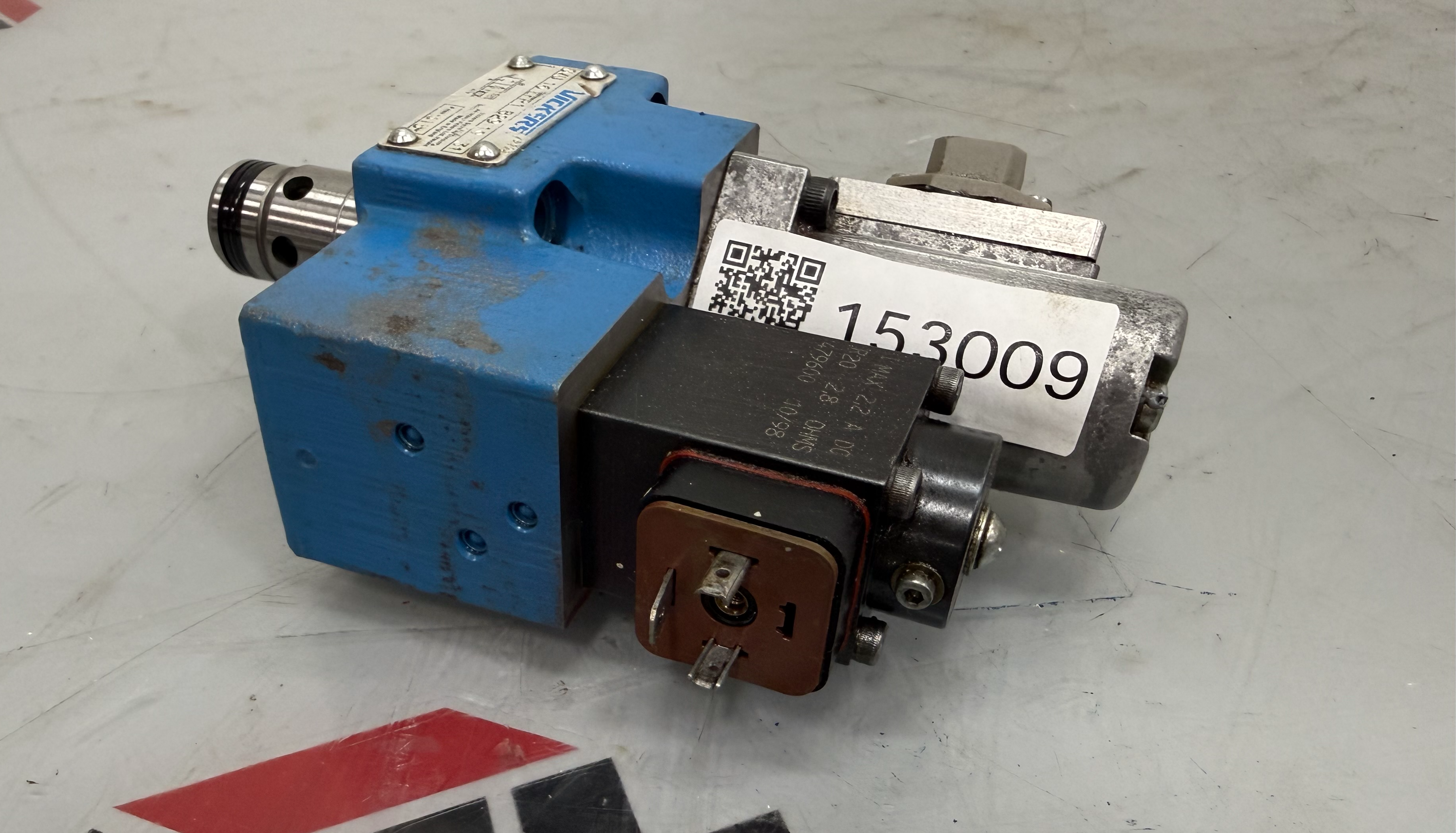 Used VICKERS CVU 16 EFP1 B29 19 31