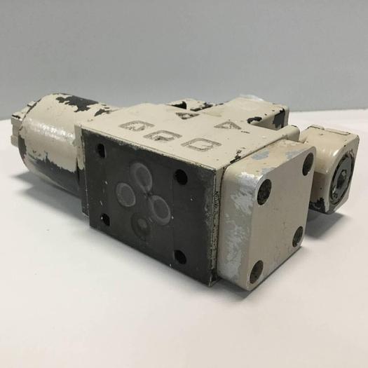 Used NACHI Directional Control Valve SS-G01-A04-GR-D2-9331A #91601