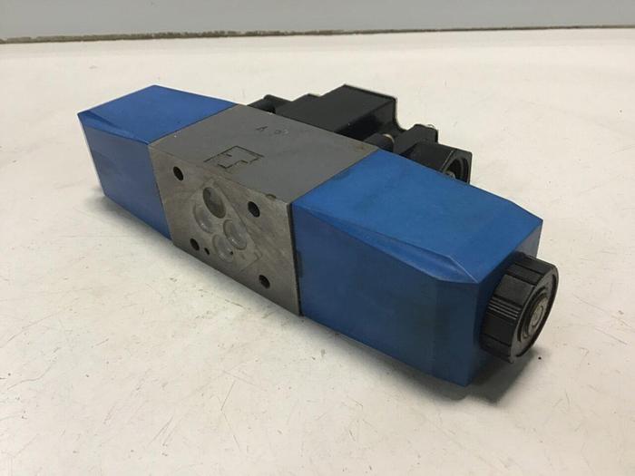 Used TOKIMEC Valve DG4V-3-3C-M-P7-H-7-50 USED