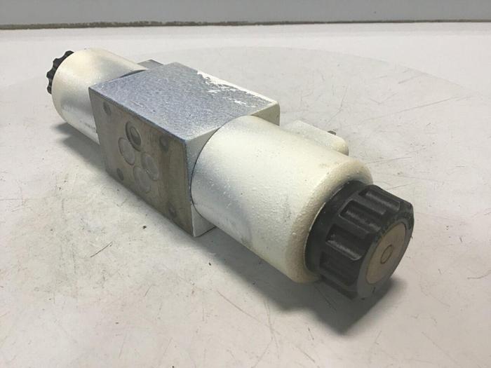 Used KRAUSS MAFFEI Valve R900934614 #137695