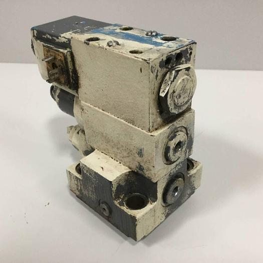 Used VICKERS Hydraulic Valve CVCS25C1S2W24510AP10 #90484