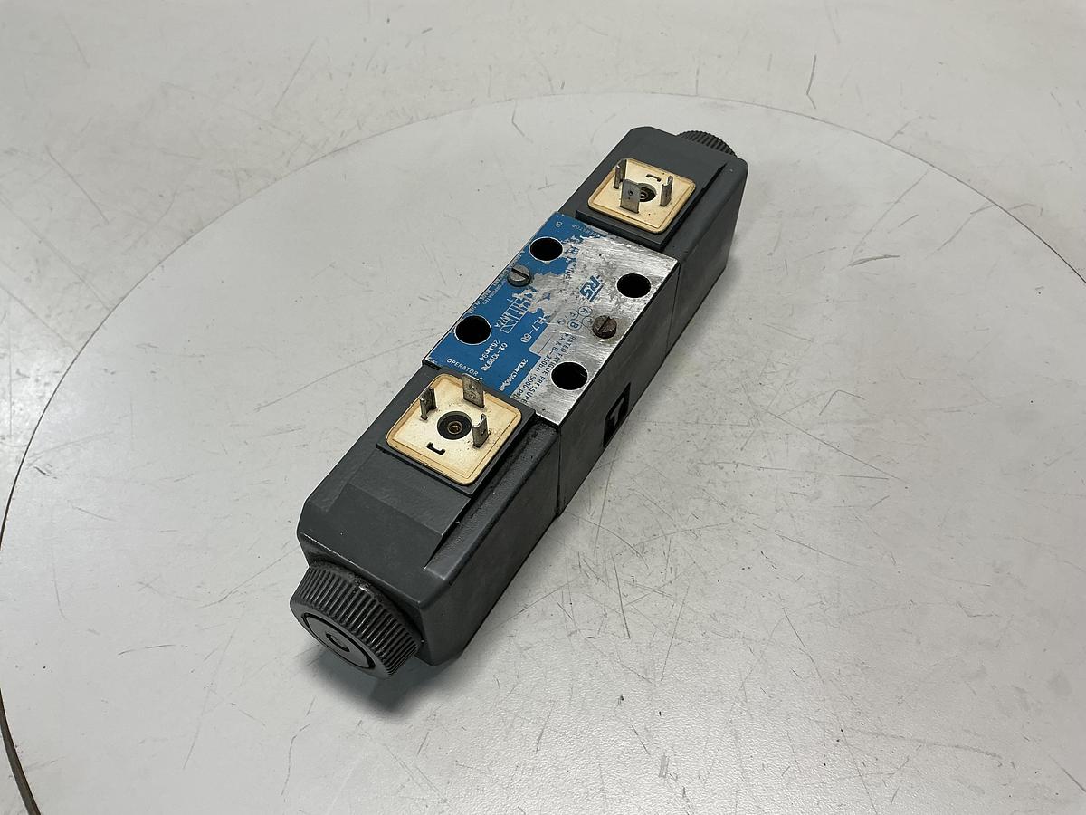 Used VICKERS DG4V-3-2AL-M-U-HL7-60