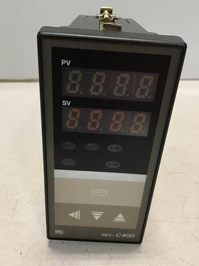 Used RKC Temperature Control REX-C400FK03VAB #96634