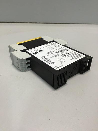 Used SIEMENS Relay Module 3TK2821-2CB30 USED