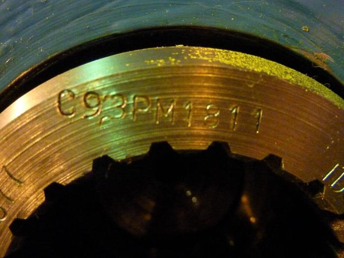 Used VICKERS Screw Motor HM/B100/Q/F3/30/PL322 Used