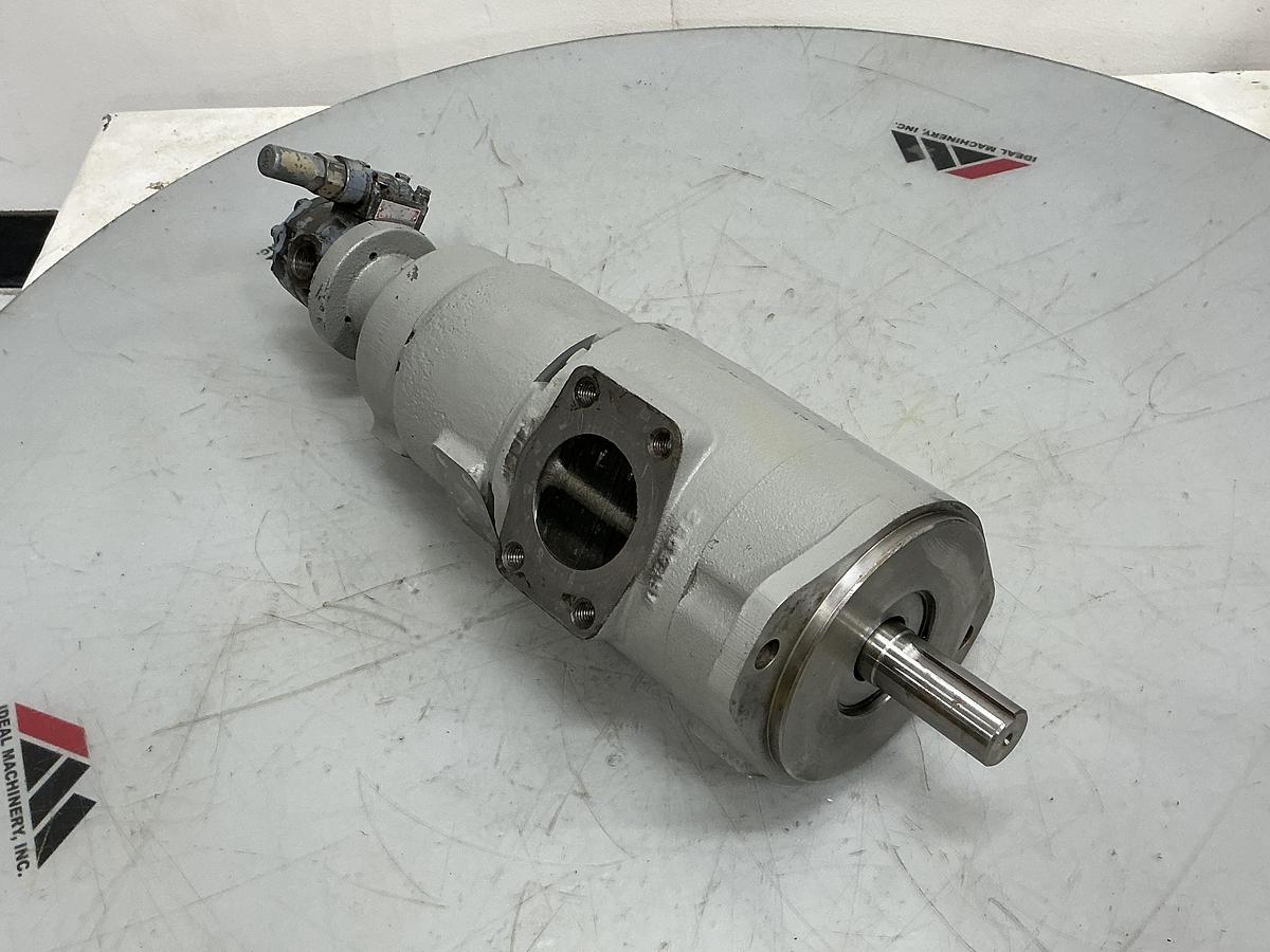 Used NOP T0P-206HBEM RVB-5-002 OIL PUMP USED #151735