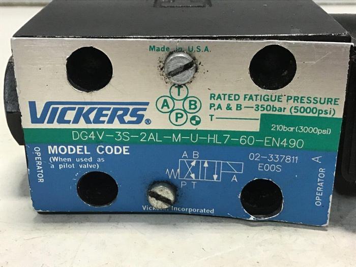 Used VICKERS Directional Valve DG4V-3S-2AL-M-U-HL7-60-EN490 #137951