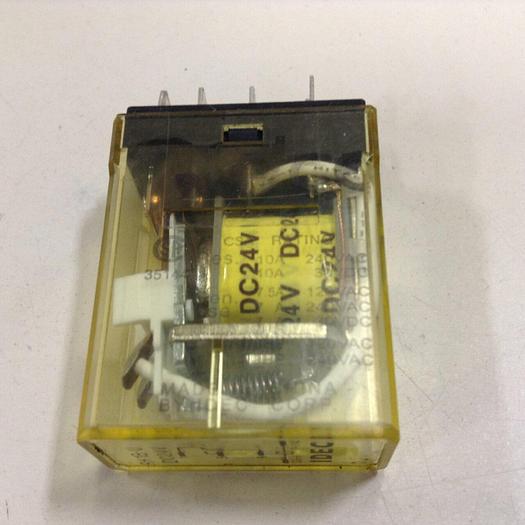 Used IDEC Relay RH1B-U #76377