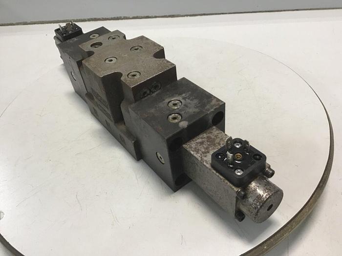 Used MOOG Valve WEPF4P10A03CSAN Used
