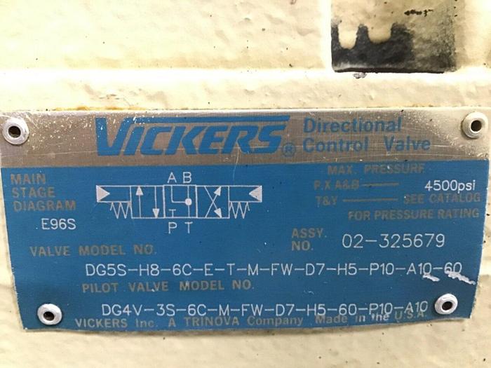 Used VICKERS Valve DG5S-H8-6C-E-T-M-FW-D7-H5-P10-A10-60 #132339