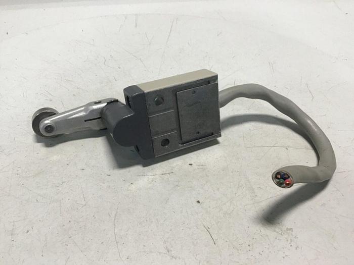 Used OMRON Limit Switch D4C-1620 #128457