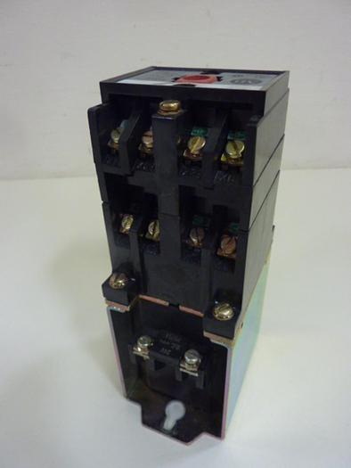 Used ALLEN BRADLEY DC Relay 700DC-P800Z24 SER A #87091