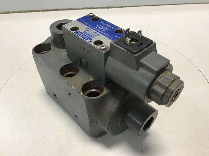 Used VICKERS Valve DG4V-3-2A-M-U7-H-7-52-JA70 #134408