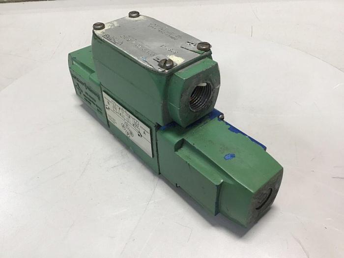 Used SPERRY VICKERS Directional Valve DG4V32CWB12 USED