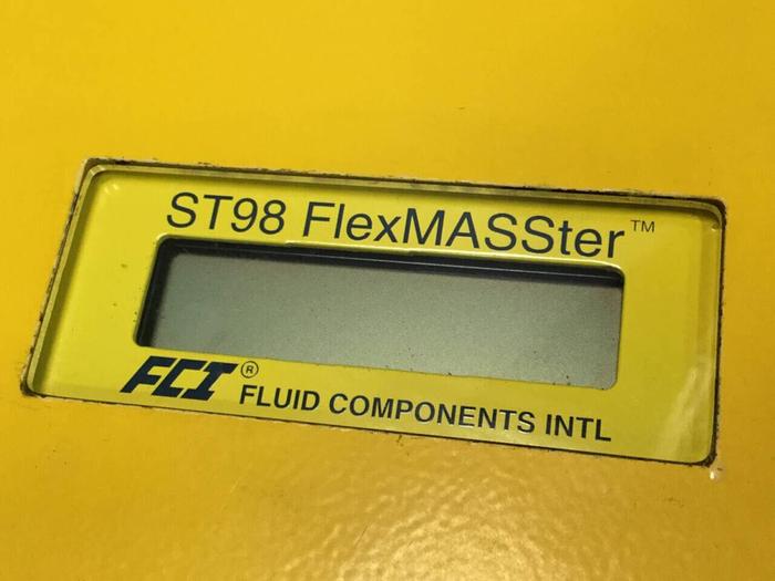 Used FLUID COMPONENTS ST98-CAD1 Flow Meter Transmitter ST98 FLEXMASSTER #99619