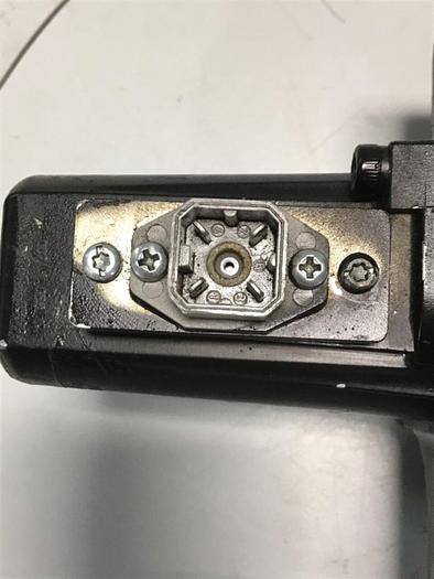 Used VICKERS Valve DG4V3S2AMUHL760EN490 Used