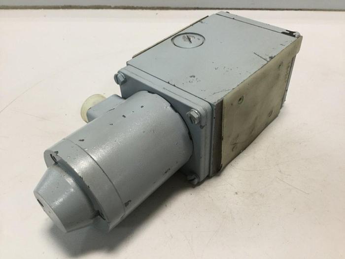 Used REXROTH Solenoid Valve 54WE10C11/LG24N9K4/A12 #109933
