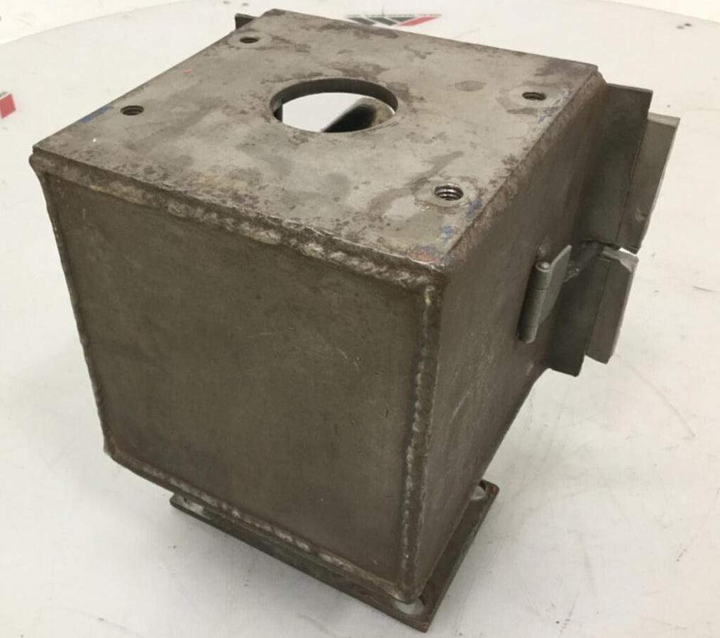 Used METAL FABRICATOR 6X6X2 Drawer Magnet  MAGNET USED 