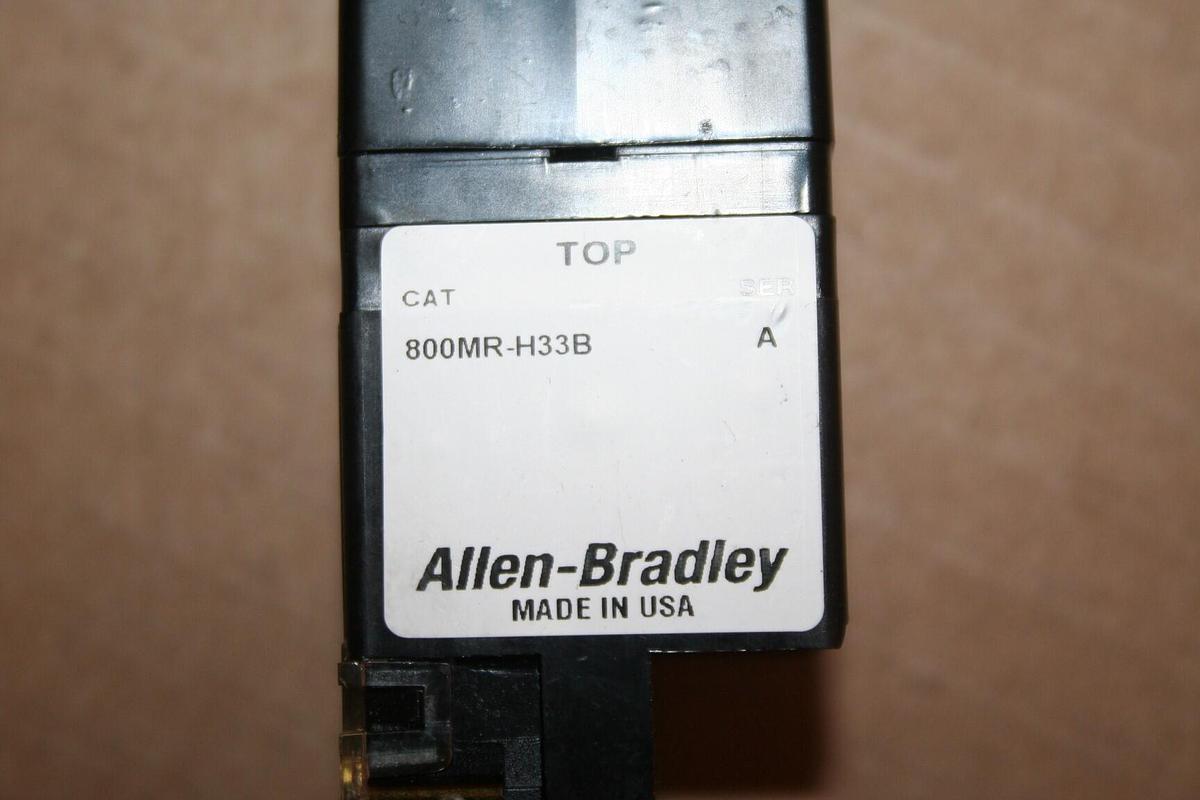 Used ALLEN BRADLEY Selector Switch 800MR-H33B #18400