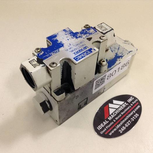 Used VICKERS Directional Control Valve DG4V32AMP7H7P2050 #80186