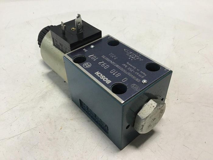 Used BOSCH Valve 0 810 092 107 #134404