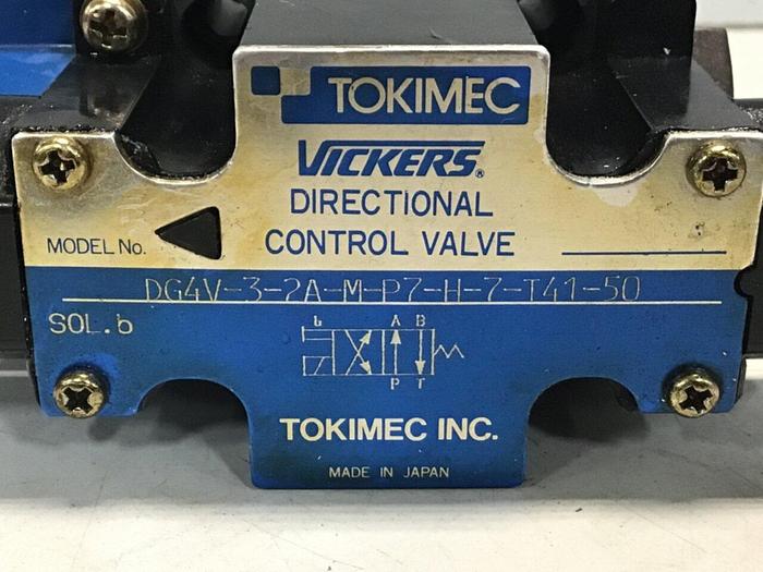 Used VICKERS Directional Control Valve DG4V-3-2A-M-P7-H-7-T41-50 #132137