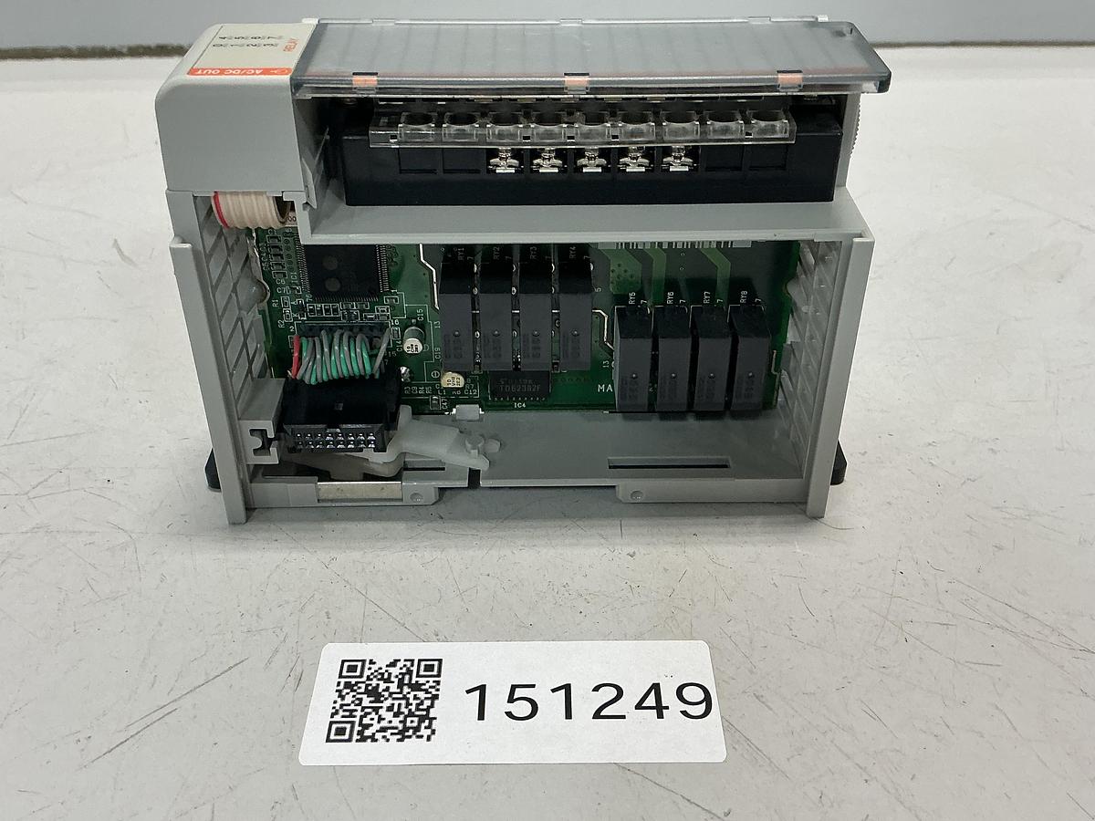 Used ALLEN BRADLEY 1764-24BWA SER B