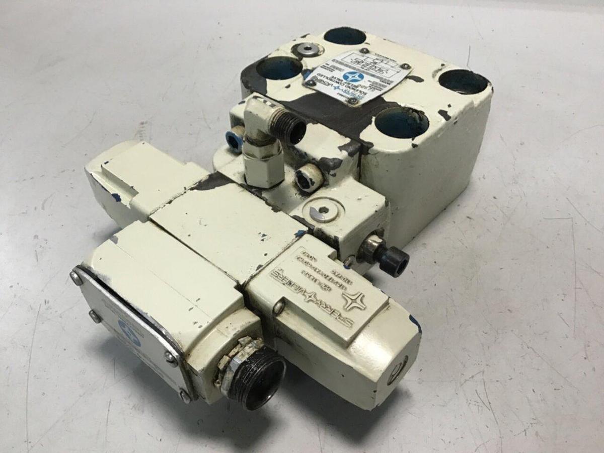 Used VICKERS Relief Valve CG5100CCWB80S158 #120528