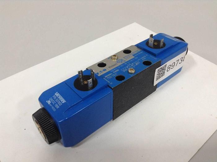 Used VICKERS Directional Valve DG4V-3-6C-M-U-HL7-60 Used
