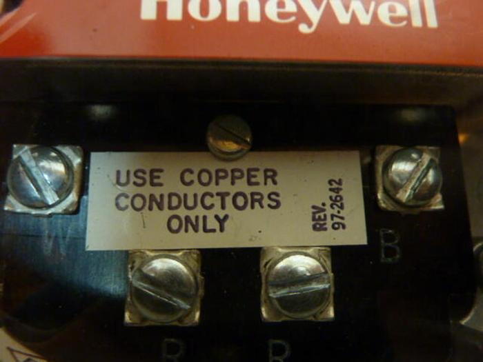 Used HONEYWELL Gas Pressure Switch C437 F,J,K #22401