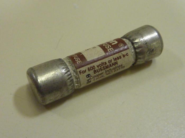 Used LIMITRON 15 Amp Fuse KTK-15 #62370