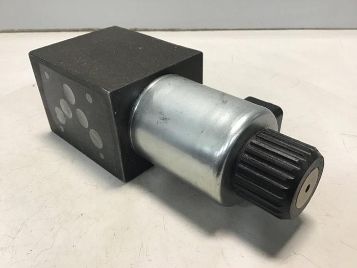 Used BOSCH Valve 081WV10P1V1012WS024/00D51 #132220