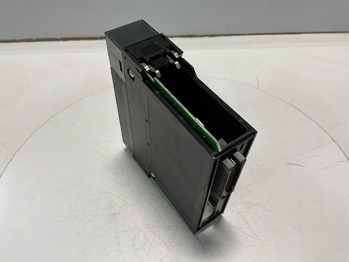 Used ALLEN BRADLEY 1756-IV32/A