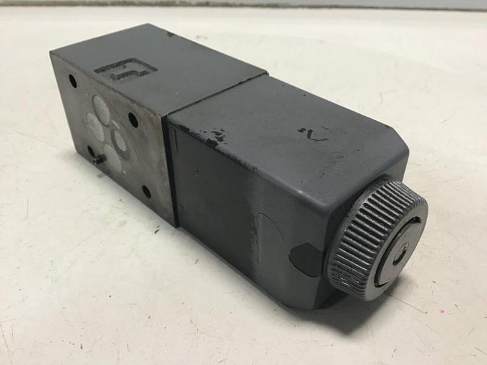 Used VICKERS Directional Hydraulic Valve DG4V322AMUHL760 Used